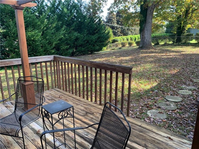 Property image 3 at 24 37th Avenue, Hickory, NC 28601