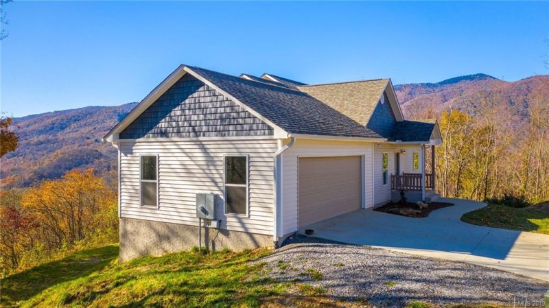 Property image 2 at 405 Gordon Drive, Waynesville, NC 28786