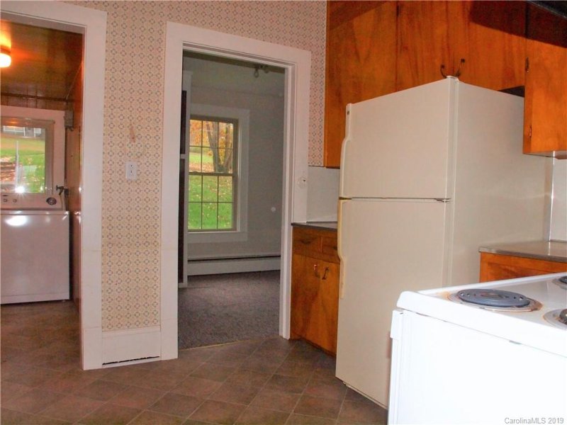 Property image 4 at 3 Thomson Avenue, Canton, NC 28716