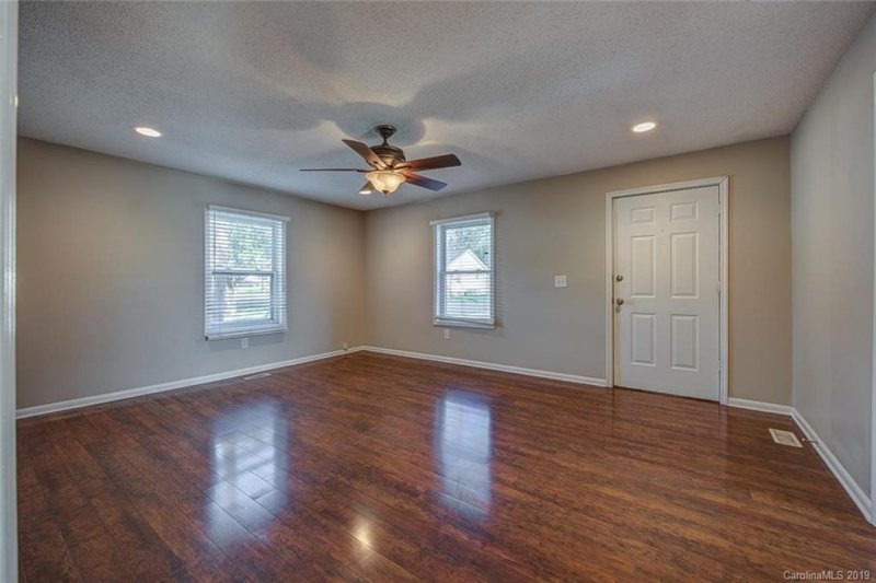 Property image 5 at 900 Brook Street, Belmont, NC 28012