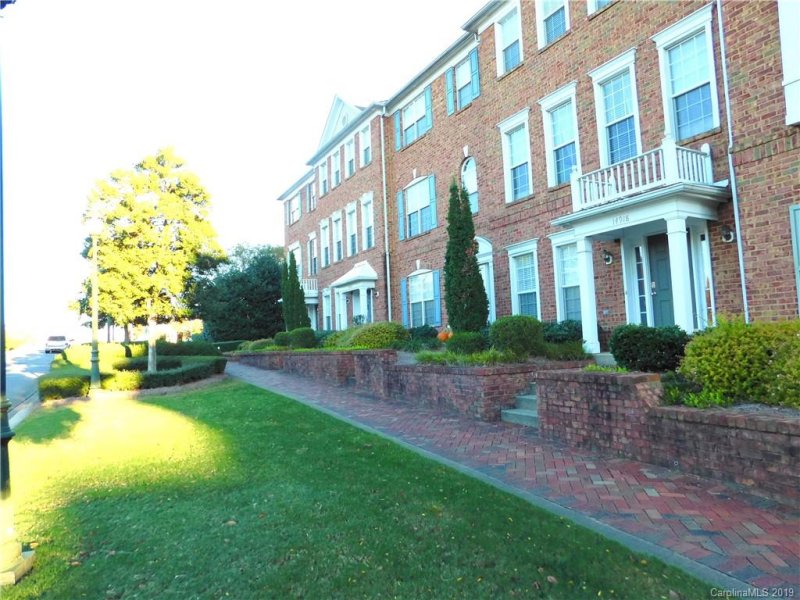 Property image 2 at 14914 Ballantyne Village Way, Charlotte, NC 28277