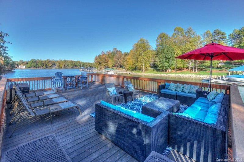 Property image 2 at 170 Normandy Road, Mooresville, NC 28117