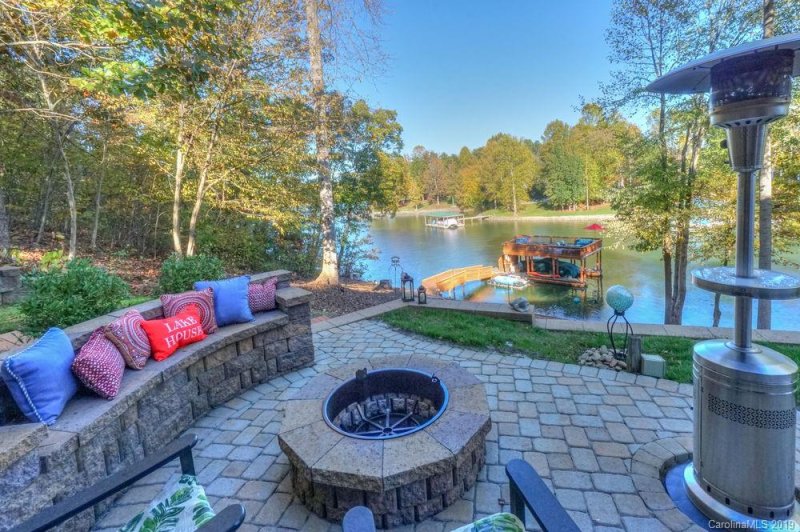 Property image 4 at 170 Normandy Road, Mooresville, NC 28117