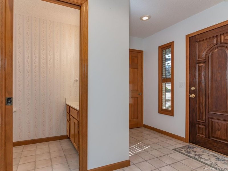 Property image 3 at 11 Brody Trail, Asheville, NC 28804