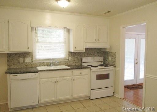 Property image 5 at 7409 Lockmont Drive, Charlotte, NC 28212