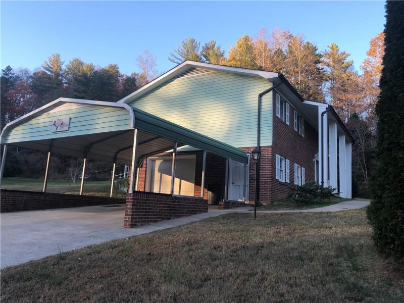 Property image 3 at 501 Georgetown Road, Lenoir, NC 28645