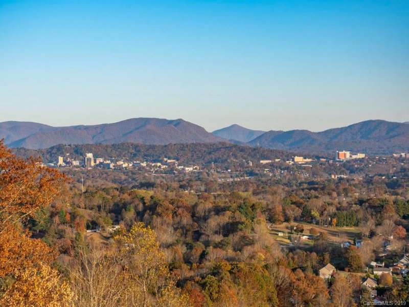 4 B Chimney Crest Drive