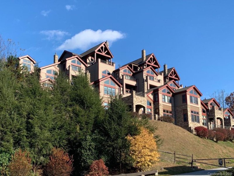 Property image 3 at 4 B Chimney Crest Drive, Asheville, NC 28806