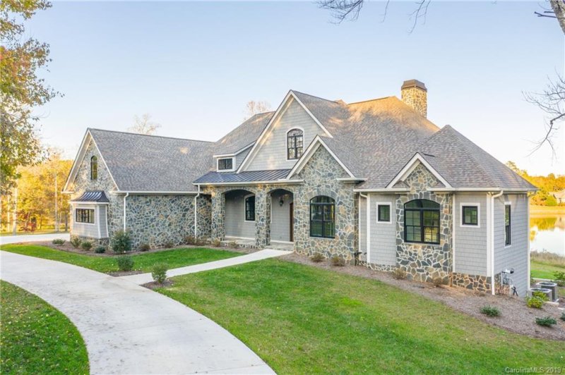 Property image 3 at 726 Mapleton Lane, Columbus, NC 28722