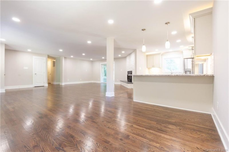 Property image 5 at 4616 Whispering Oaks Drive, Charlotte, NC 28213