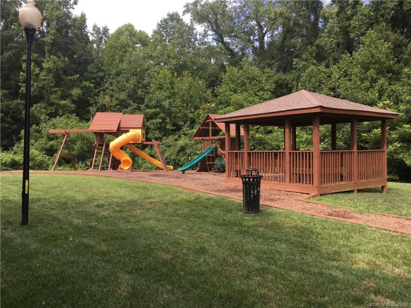 Property image 3 at 13118 Fairington Oaks Drive, Mint Hill, NC 28227