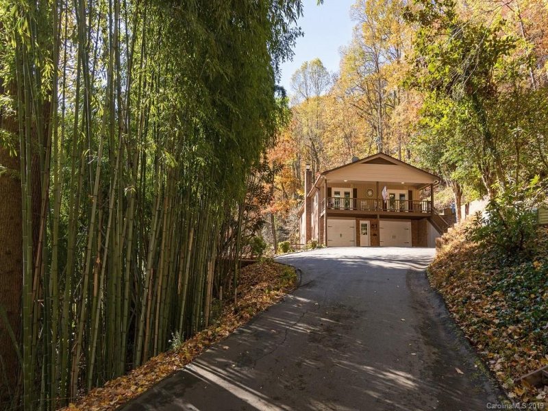 Property image 3 at 156 Long John Drive, Hendersonville, NC 28791