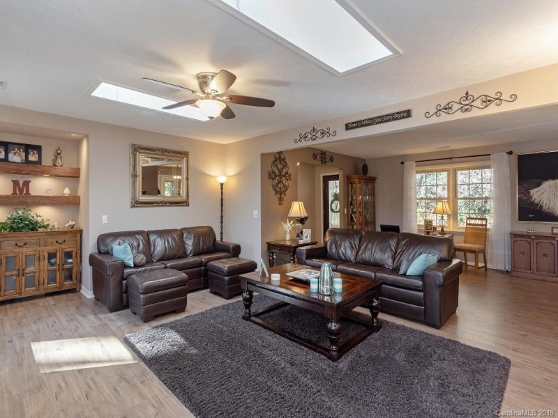 Property image 5 at 156 Long John Drive, Hendersonville, NC 28791