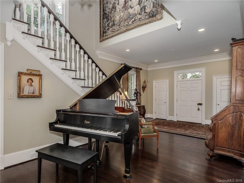 Property image 4 at 1239 Wareham Court, Charlotte, NC 28207