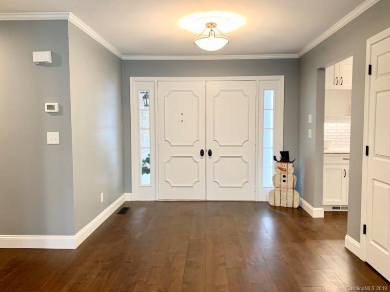 Property image 5 at 111 Woodhaven Drive, Hendersonville, NC 28739