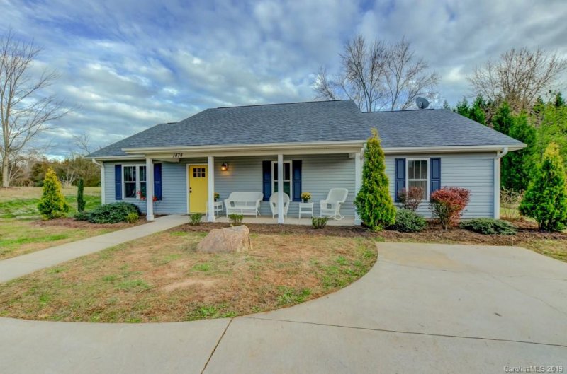 Property image 2 at 1474 Old Spartanburg Road, Hendersonville, NC 28792