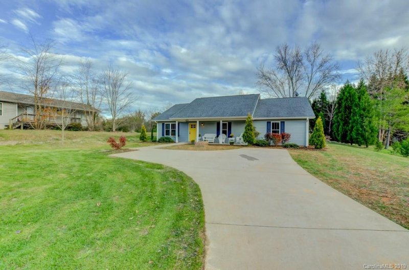 Property image 3 at 1474 Old Spartanburg Road, Hendersonville, NC 28792