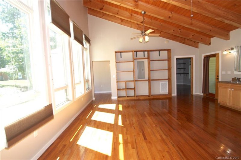 Property image 3 at 63 Jeffress Avenue, Asheville, NC 28803