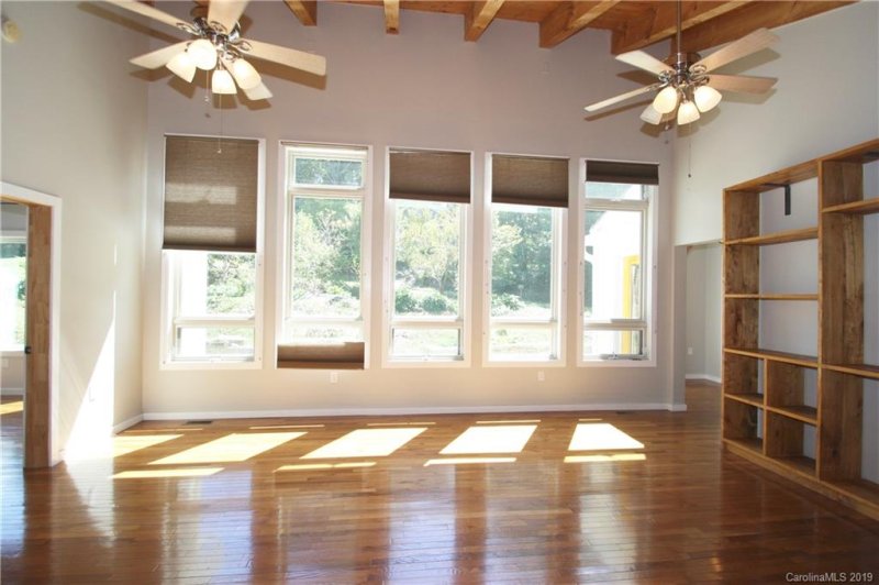 Property image 4 at 63 Jeffress Avenue, Asheville, NC 28803