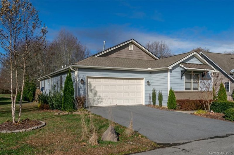 Property image 2 at 272 Springfield Meadow Drive, Etowah, NC 28729