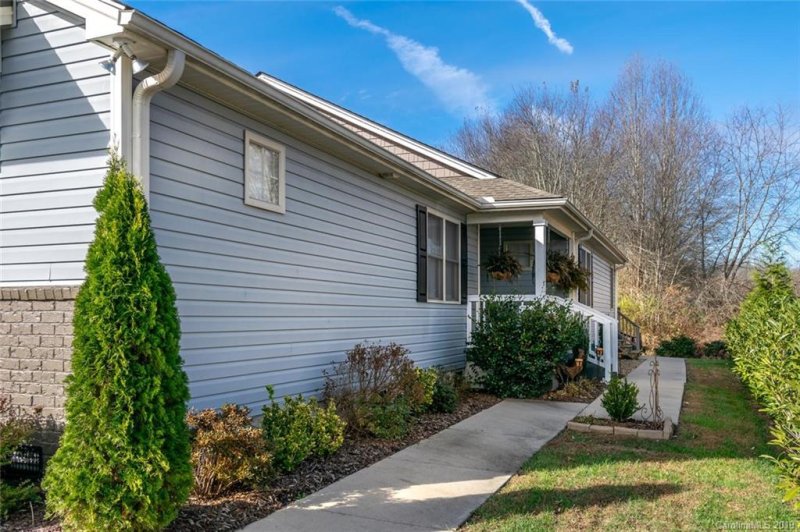 Property image 5 at 272 Springfield Meadow Drive, Etowah, NC 28729