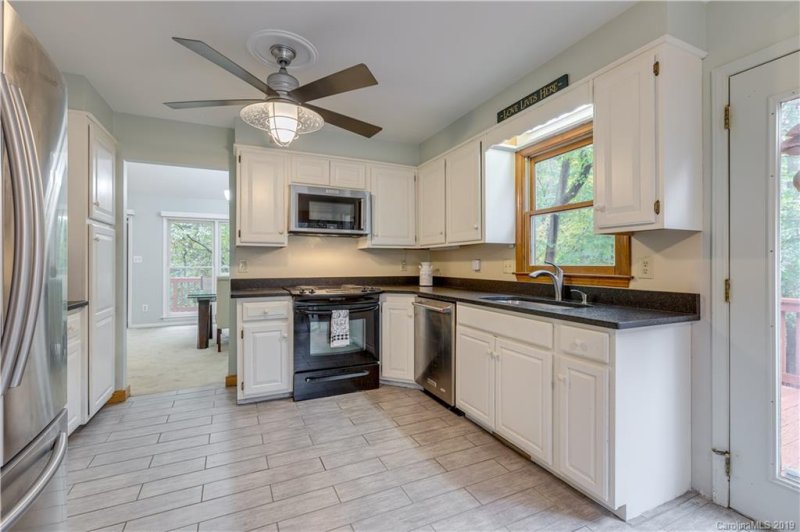 Property image 2 at 1059 Peachtree Lane, Fort Mill, SC 29715