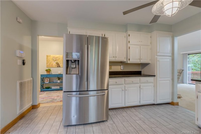 Property image 4 at 1059 Peachtree Lane, Fort Mill, SC 29715