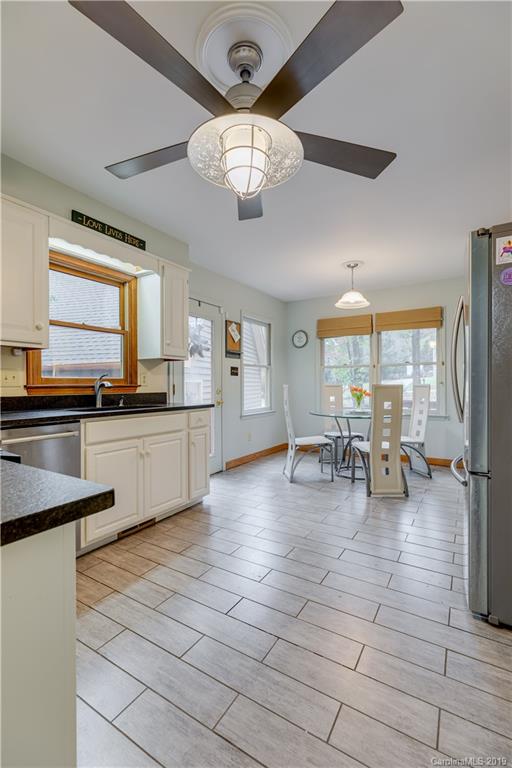 Property image 5 at 1059 Peachtree Lane, Fort Mill, SC 29715