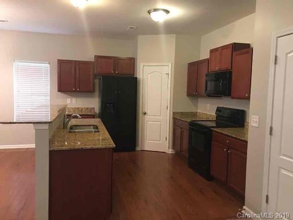 Property image 2 at 2528 Woodsorrel Lane, Charlotte, NC 28213