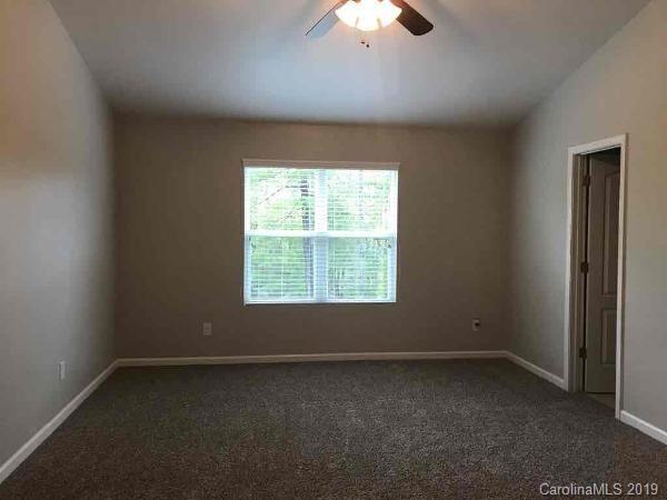 Property image 5 at 2528 Woodsorrel Lane, Charlotte, NC 28213