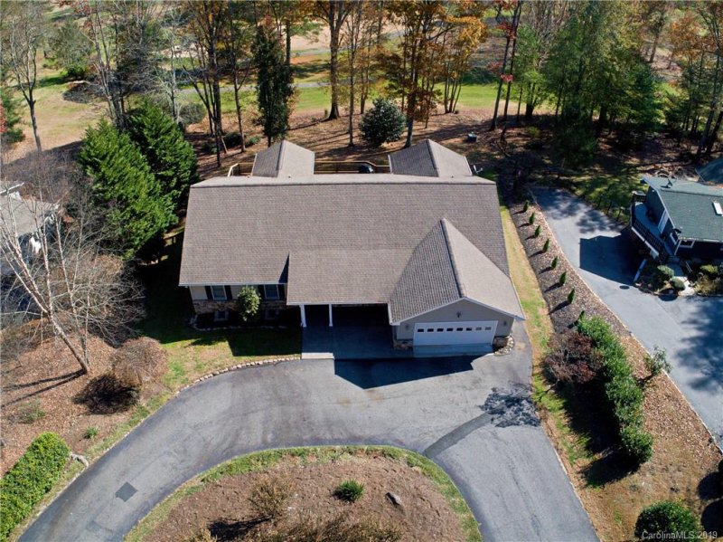 Property image 3 at 20 W Fairway Drive, Etowah, NC 28729