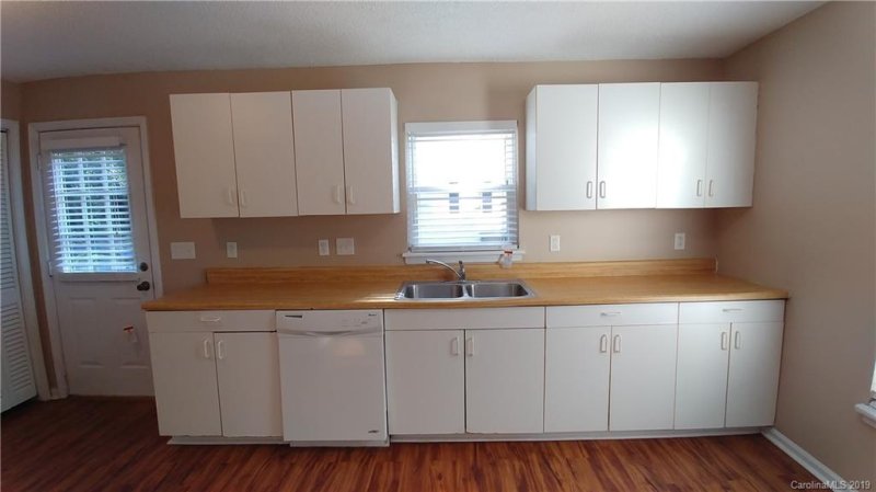 Property image 4 at 2517 Faber Street, Charlotte, NC 28208