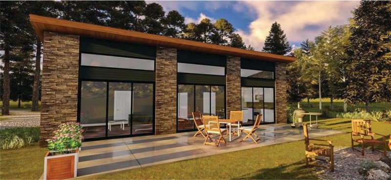 84 Mississippi Avenue