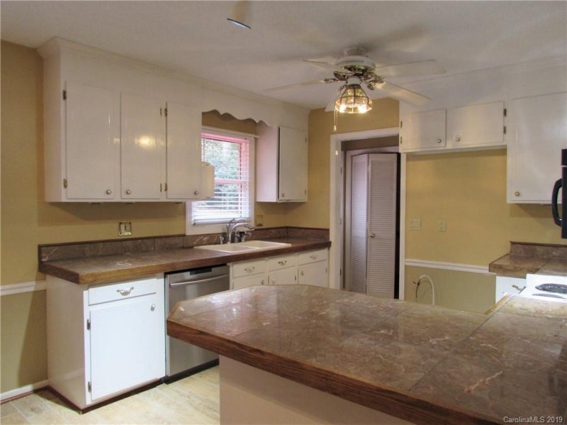 Property image 2 at 6535 Weldon Circle, Concord, NC 28027