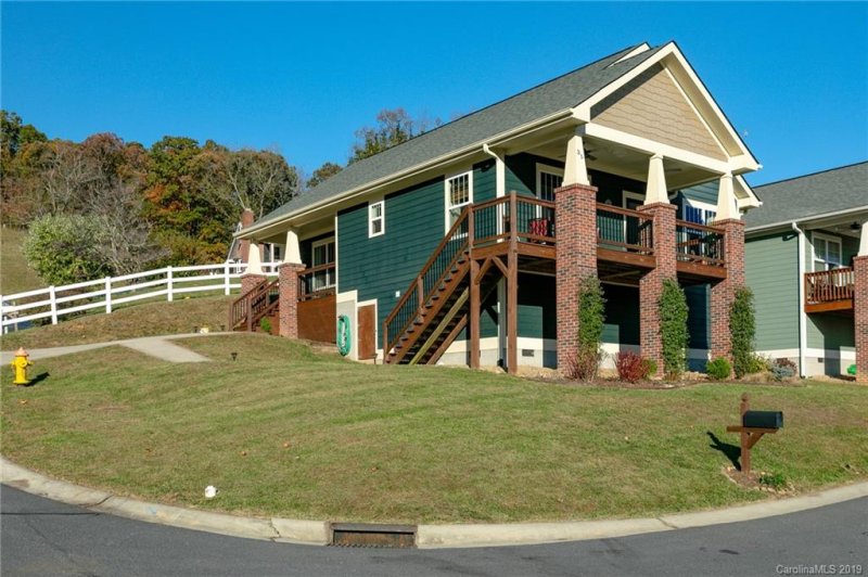 Property image 5 at 35 Byrdcliffe Lane, Asheville, NC 28805