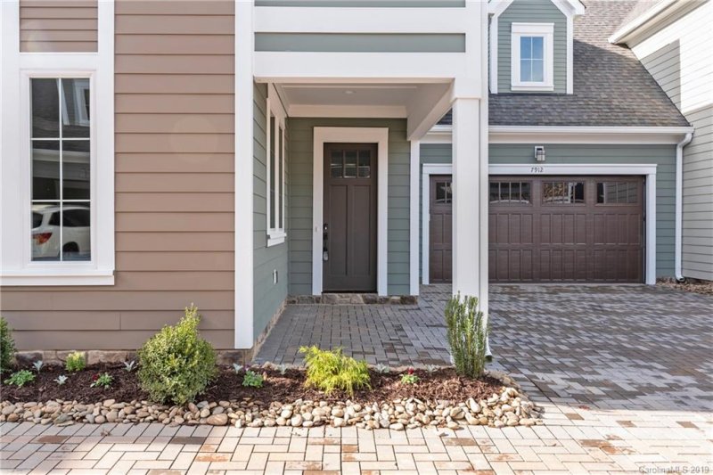 Property image 2 at 7912 Rea View Court, Charlotte, NC 28226
