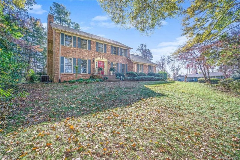 Property image 2 at 1259 Honeybee Trail, Fort Mill, SC 29715