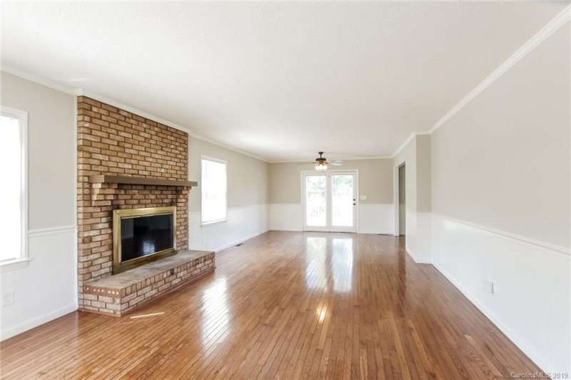 Property image 2 at 909 Ramblewood Lane, Gastonia, NC 28056