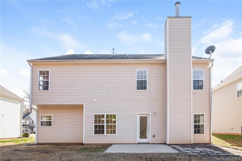 Property image 5 at 1511 Peachcroft Road, Charlotte, NC 28216