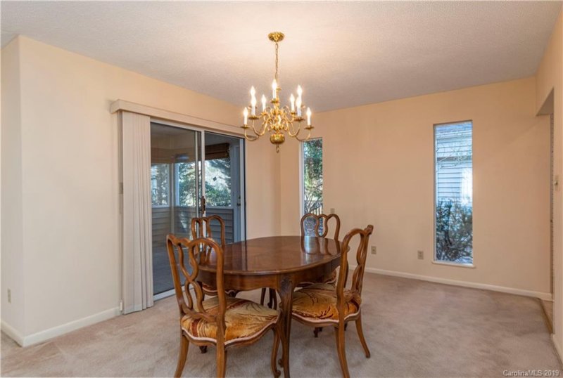 Property image 5 at 8 Stuart Circle, Asheville, NC 28804