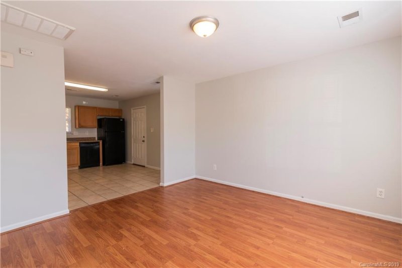 Property image 2 at 3542 Crestridge Drive, Charlotte, NC 28217