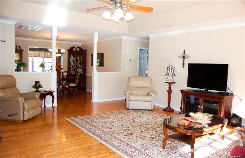 Property image 2 at 546 Queen Brogan Court, Gastonia, NC 28054