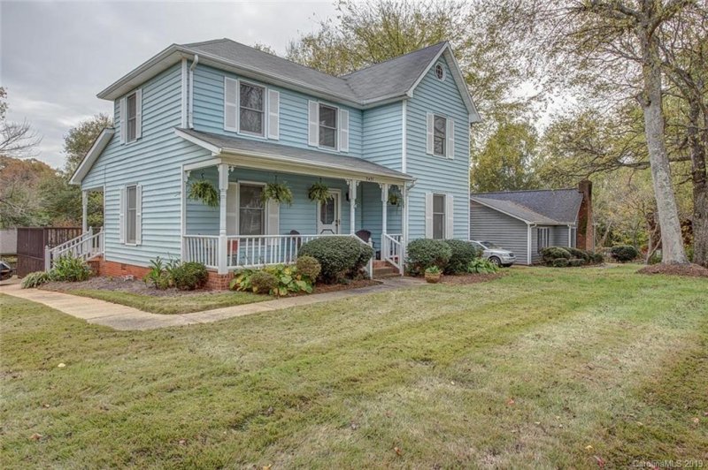 2421 Gardenside Drive