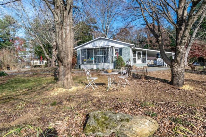 Property image 5 at 21 Stoney Nob Drive, Hendersonville, NC 28792