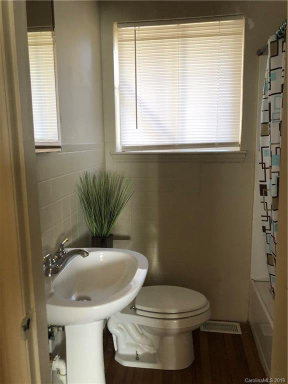 Property image 3 at 2135 Finchley Drive, Charlotte, NC 28215