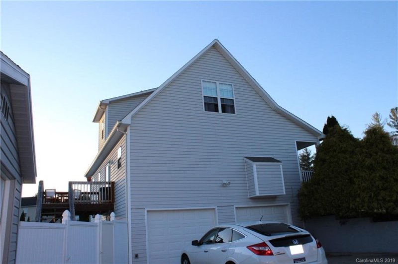 Property image 2 at 108 River Glen Drive, Morganton, NC 28655