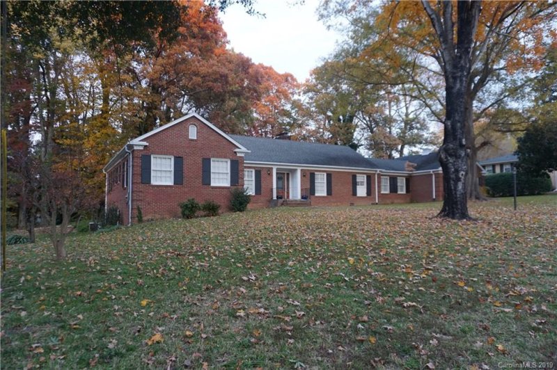 Property image 2 at 1340 Carmen Lane, Gastonia, NC 28054