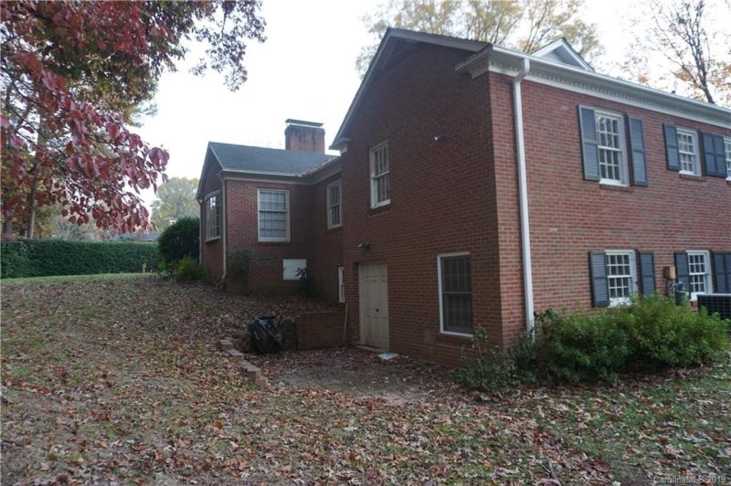 Property image 4 at 1340 Carmen Lane, Gastonia, NC 28054