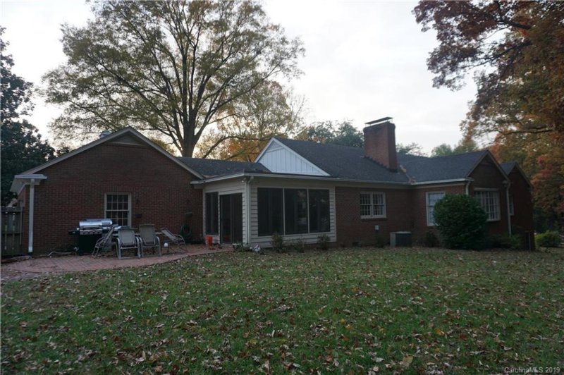 Property image 5 at 1340 Carmen Lane, Gastonia, NC 28054