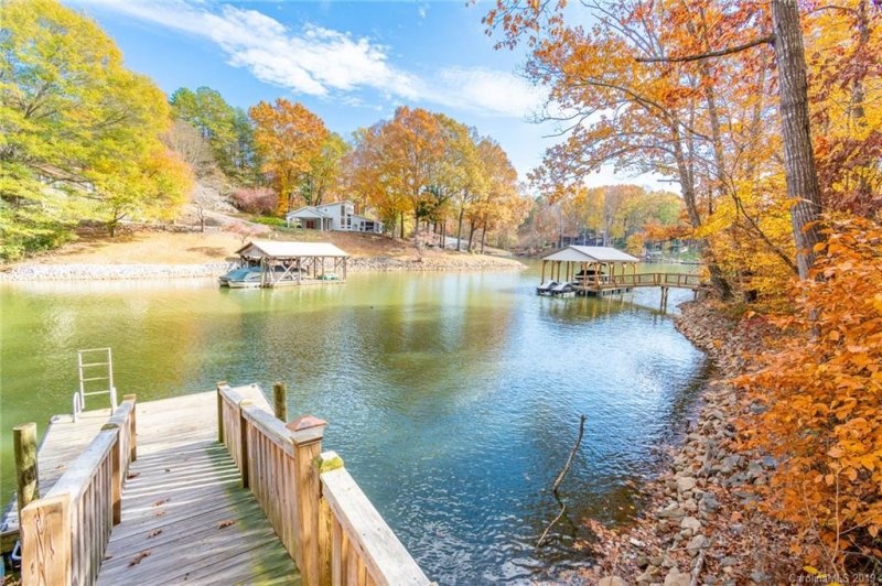 Property image 4 at 555 Laurel Cove Road, Statesville, NC 28677